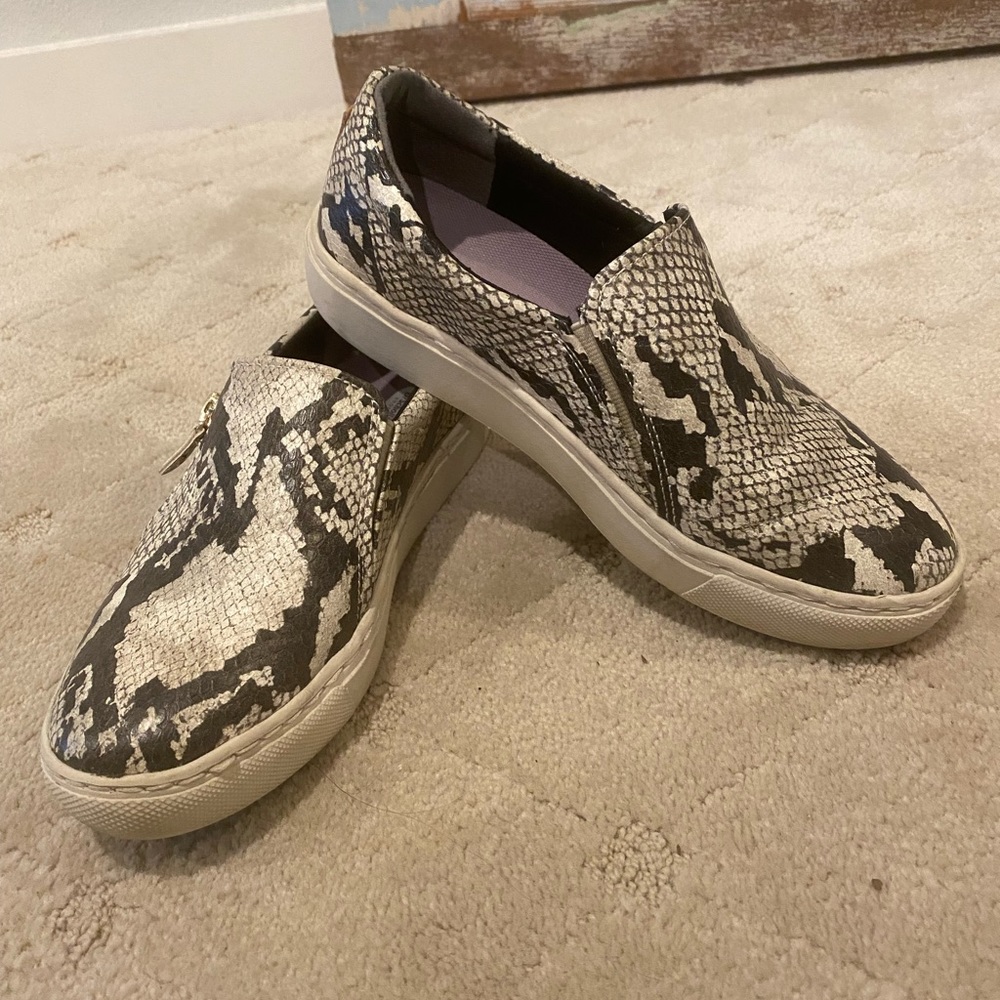 Dr. Scholls Snake No Chill Slip on Sneaker